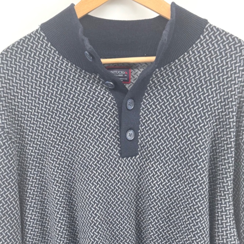 UNTUCKit Sorenson Cross Stitch 100% Extra Fine Merino Wool Sweater Men's XL Navy